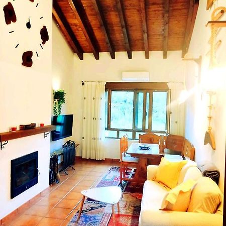 La Casita De La Montana Leilighet Alba de los Cardaños Eksteriør bilde
